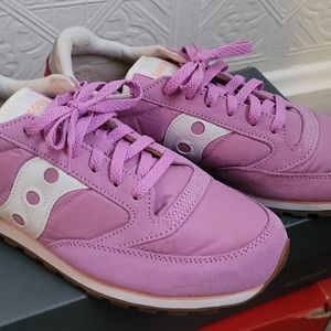 Saucony gym shoes